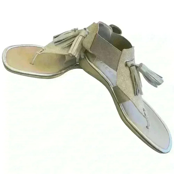 The Flexx Sandals Women’s Size 6.5 Grey Silver Snakeskin  Ankle strap Flat - Picture 8 of 12